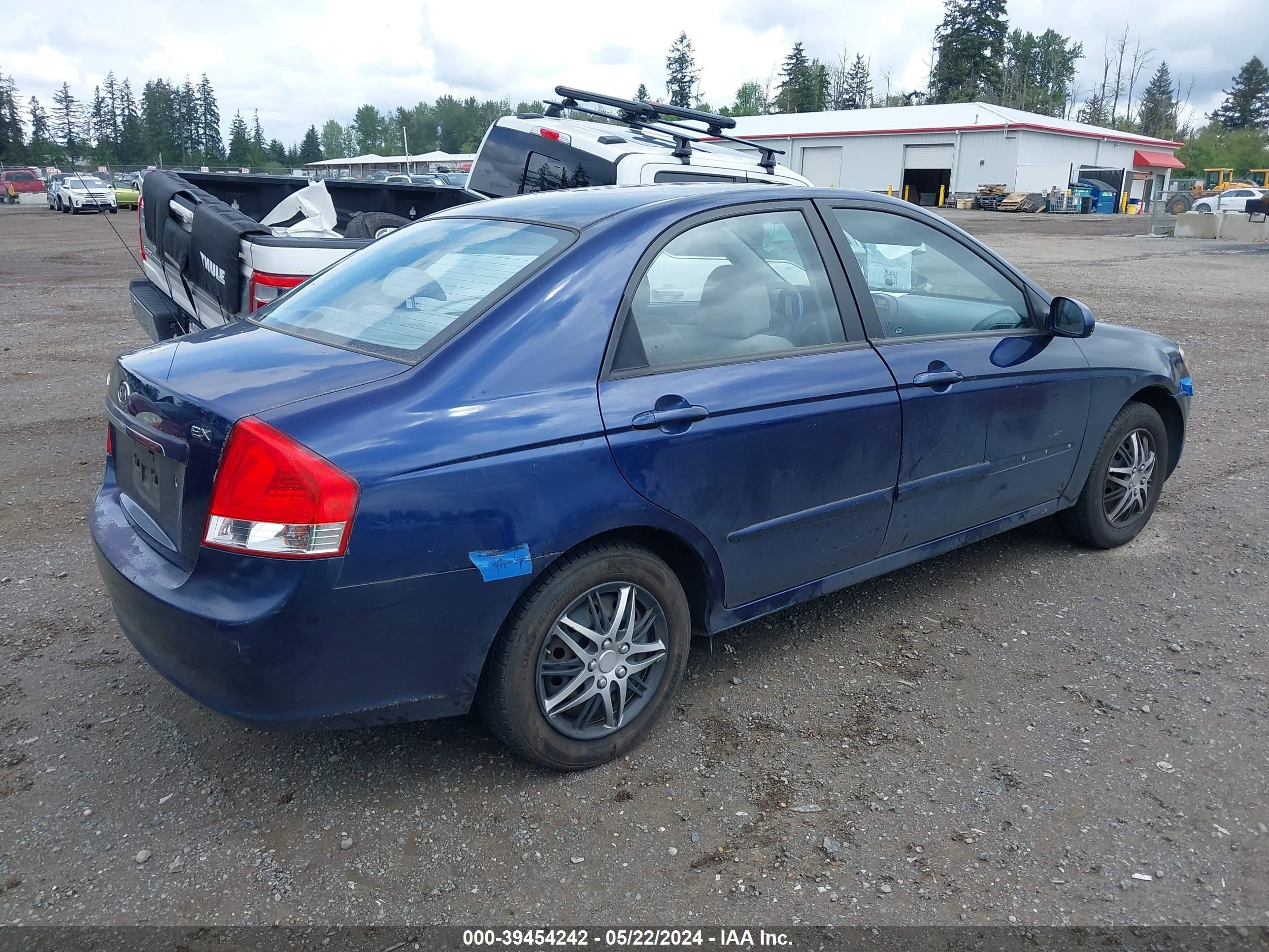 Photo 3 VIN: KNAFE222495621681 - KIA SPECTRA 