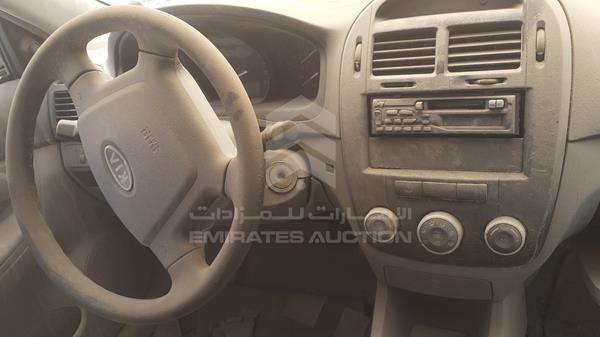 Photo 9 VIN: KNAFE227385550872 - KIA CERATO 