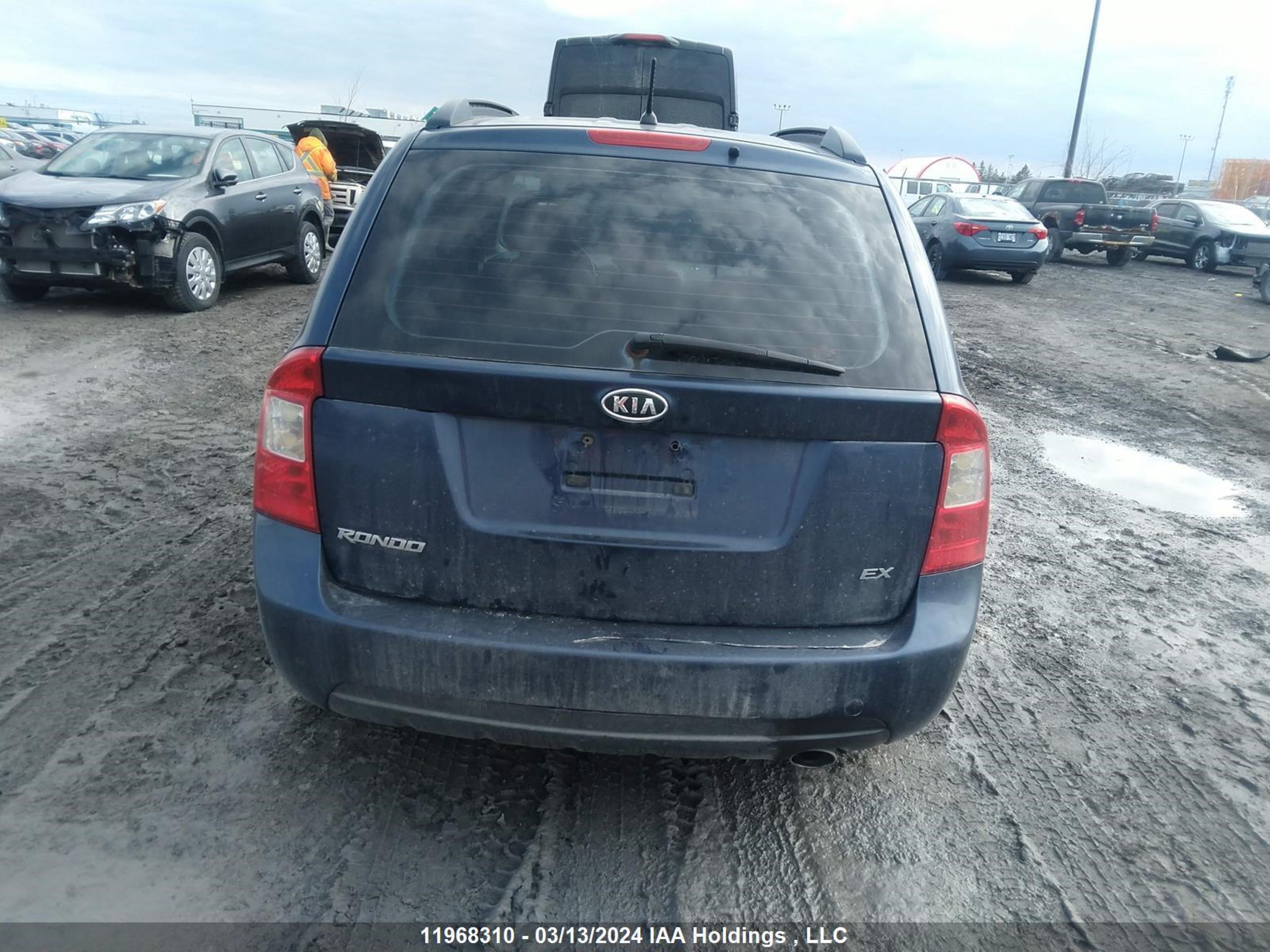 Photo 15 VIN: KNAFG525077093712 - KIA RONDO 