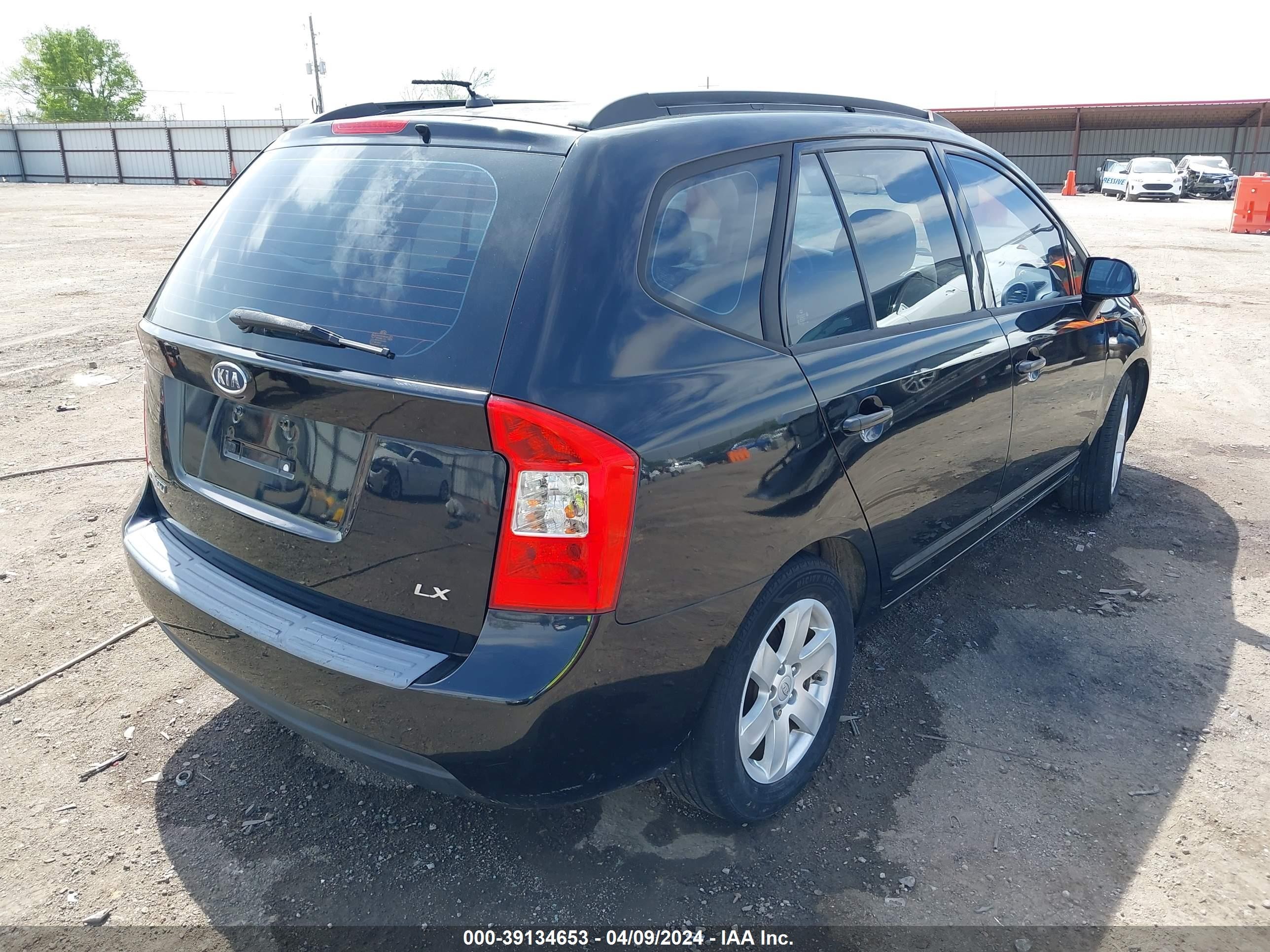 Photo 3 VIN: KNAFG525387200835 - KIA RONDO 