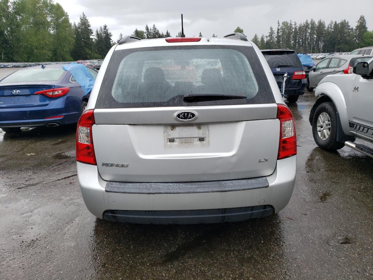 Photo 5 VIN: KNAFG525387207901 - KIA RONDO 