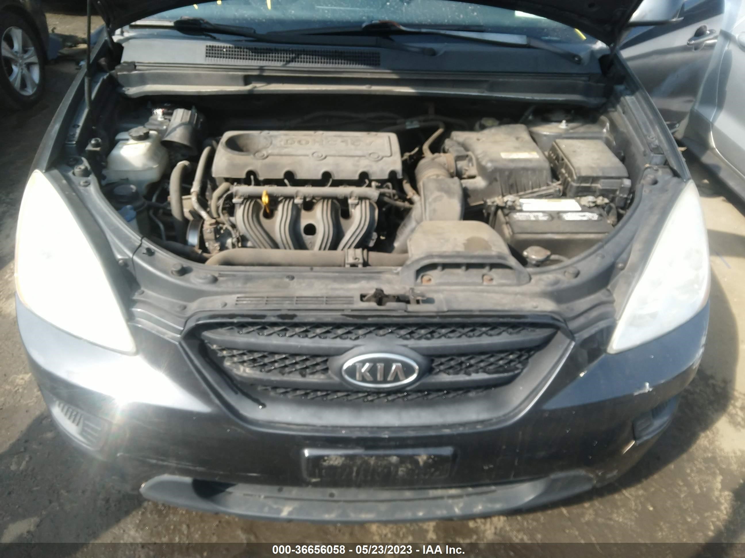 Photo 9 VIN: KNAFG525587173119 - KIA RONDO 