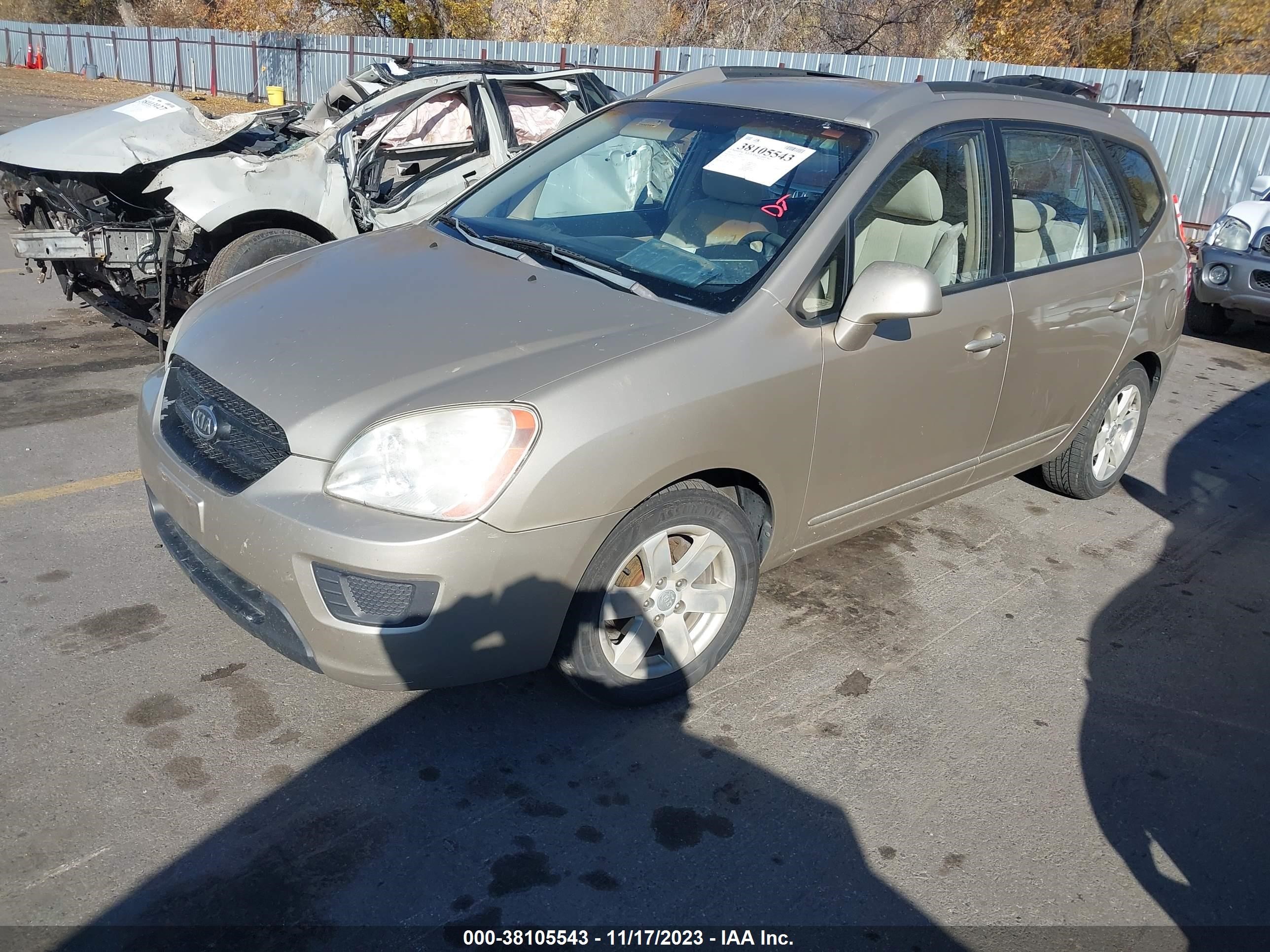 Photo 1 VIN: KNAFG525777073795 - KIA RONDO 