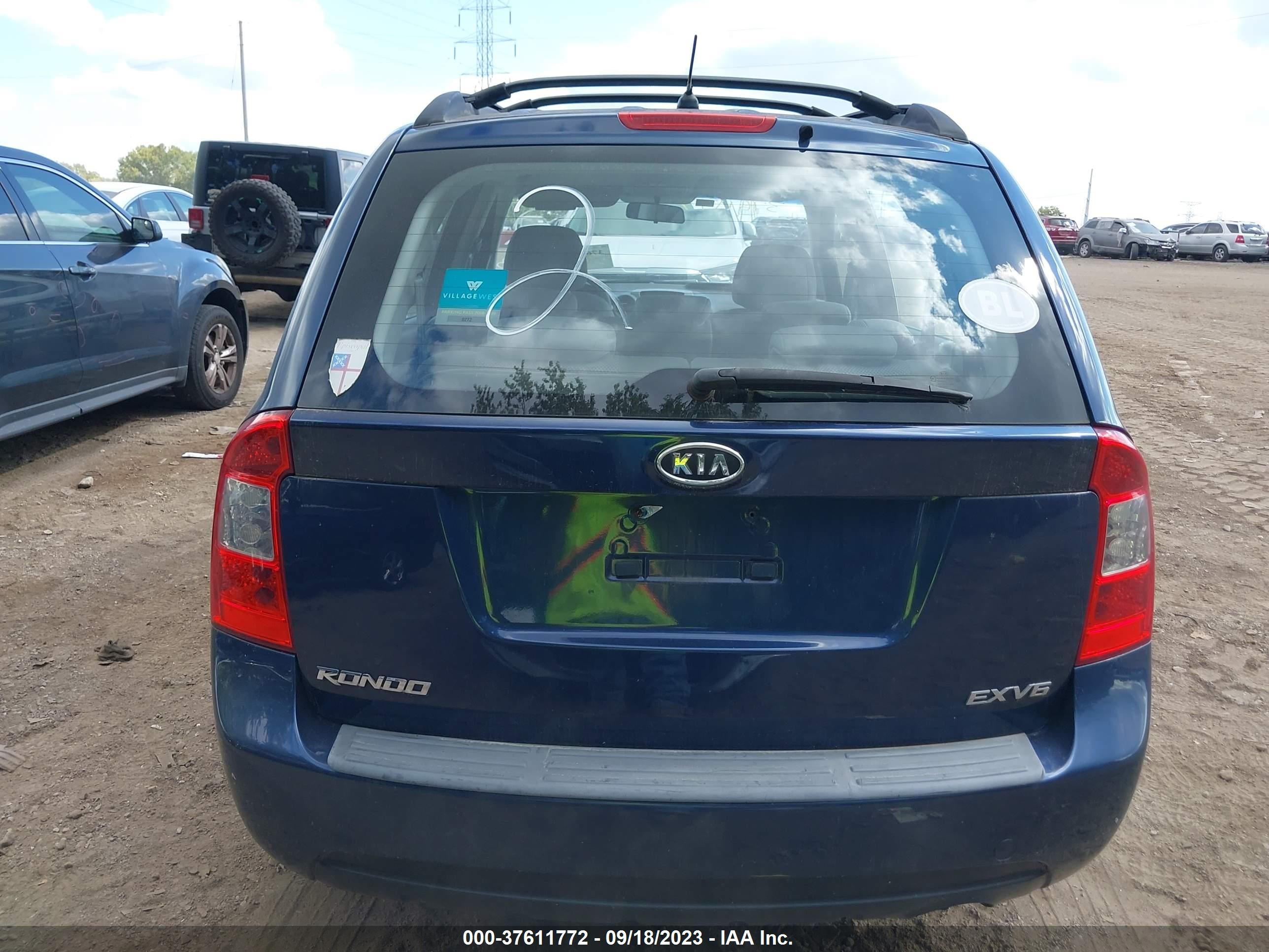 Photo 15 VIN: KNAFG526087164319 - KIA RONDO 