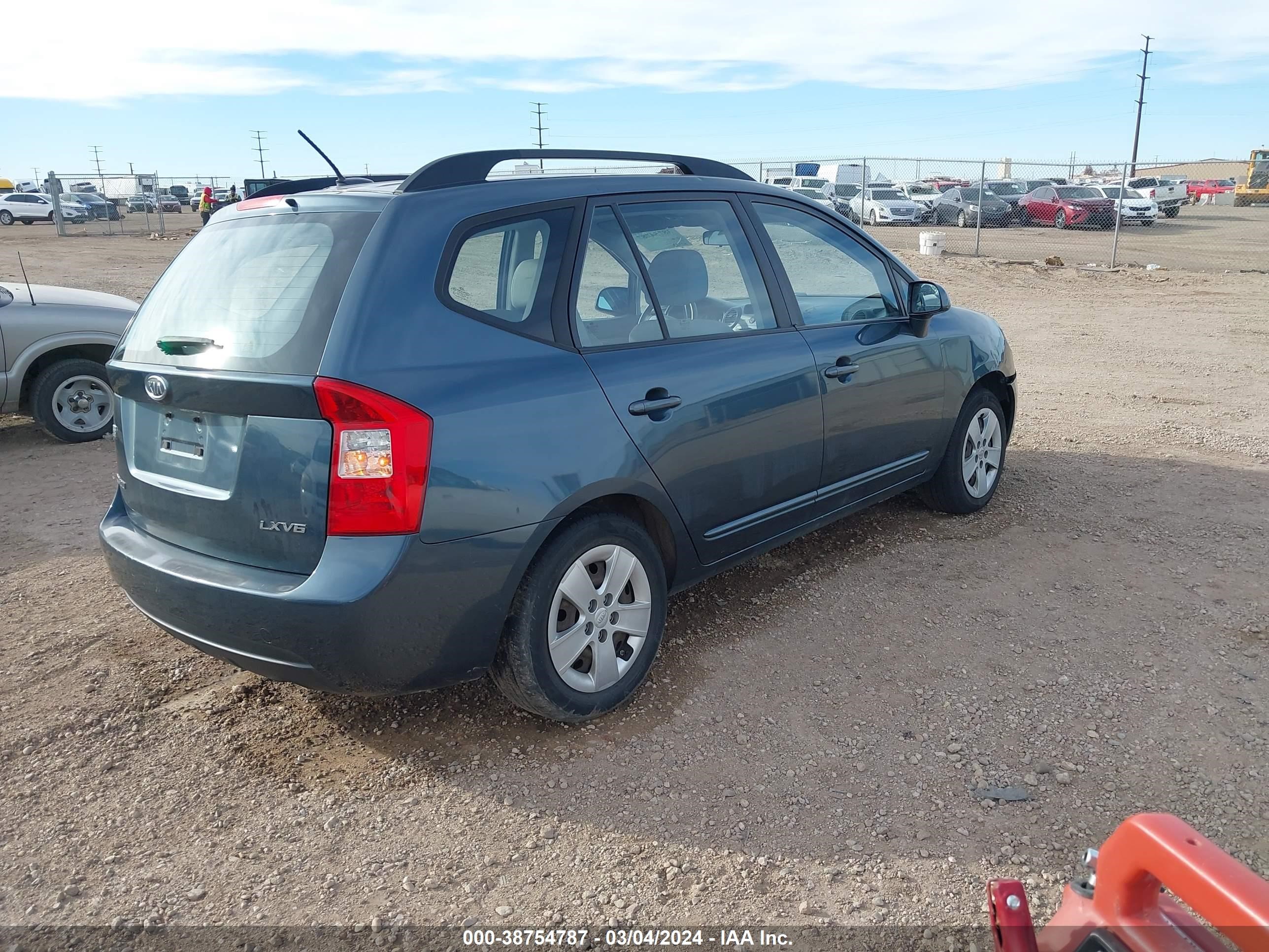 Photo 3 VIN: KNAFG526097251638 - KIA RONDO 