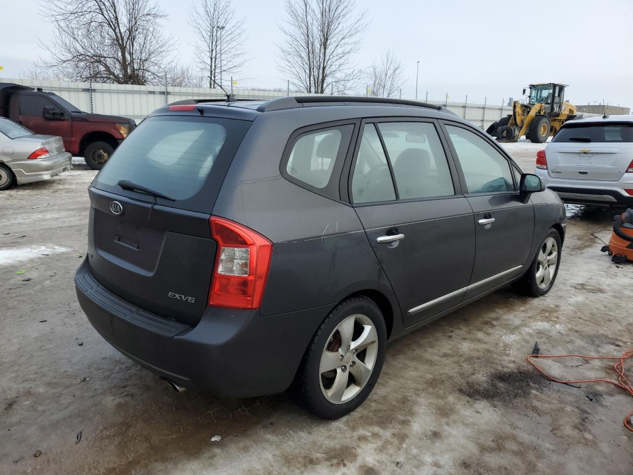 Photo 2 VIN: KNAFG526177047458 - KIA RONDO 