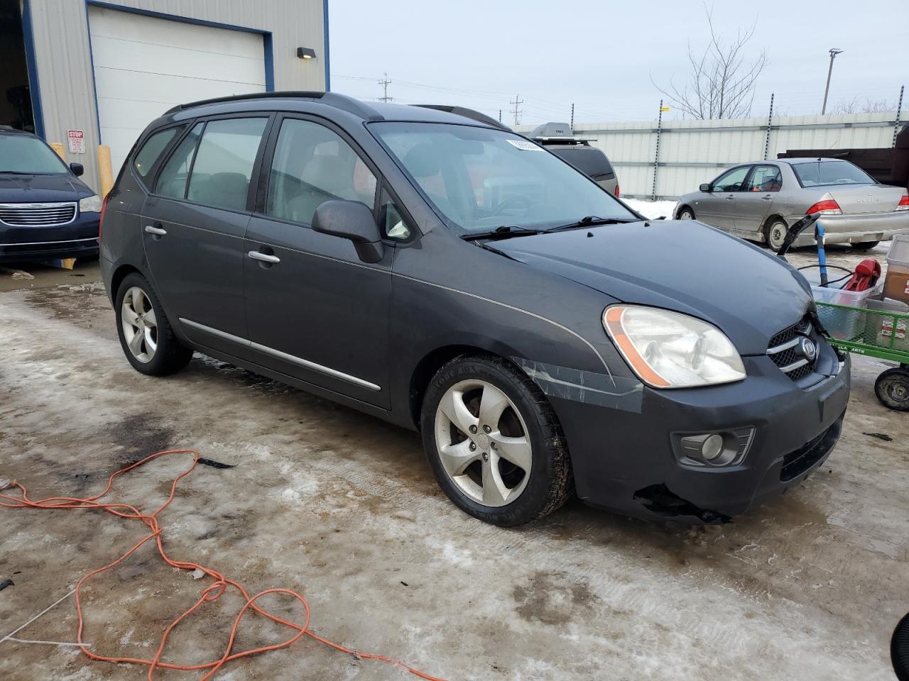 Photo 3 VIN: KNAFG526177047458 - KIA RONDO 