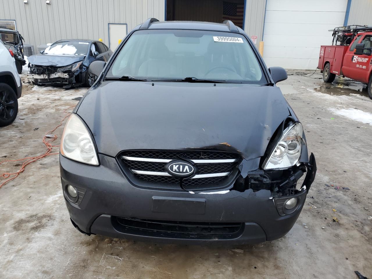 Photo 4 VIN: KNAFG526177047458 - KIA RONDO 