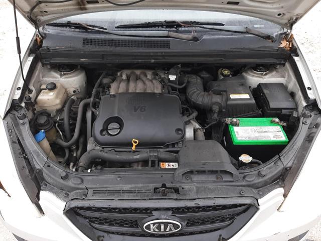 Photo 11 VIN: KNAFG526187178102 - KIA RONDO 