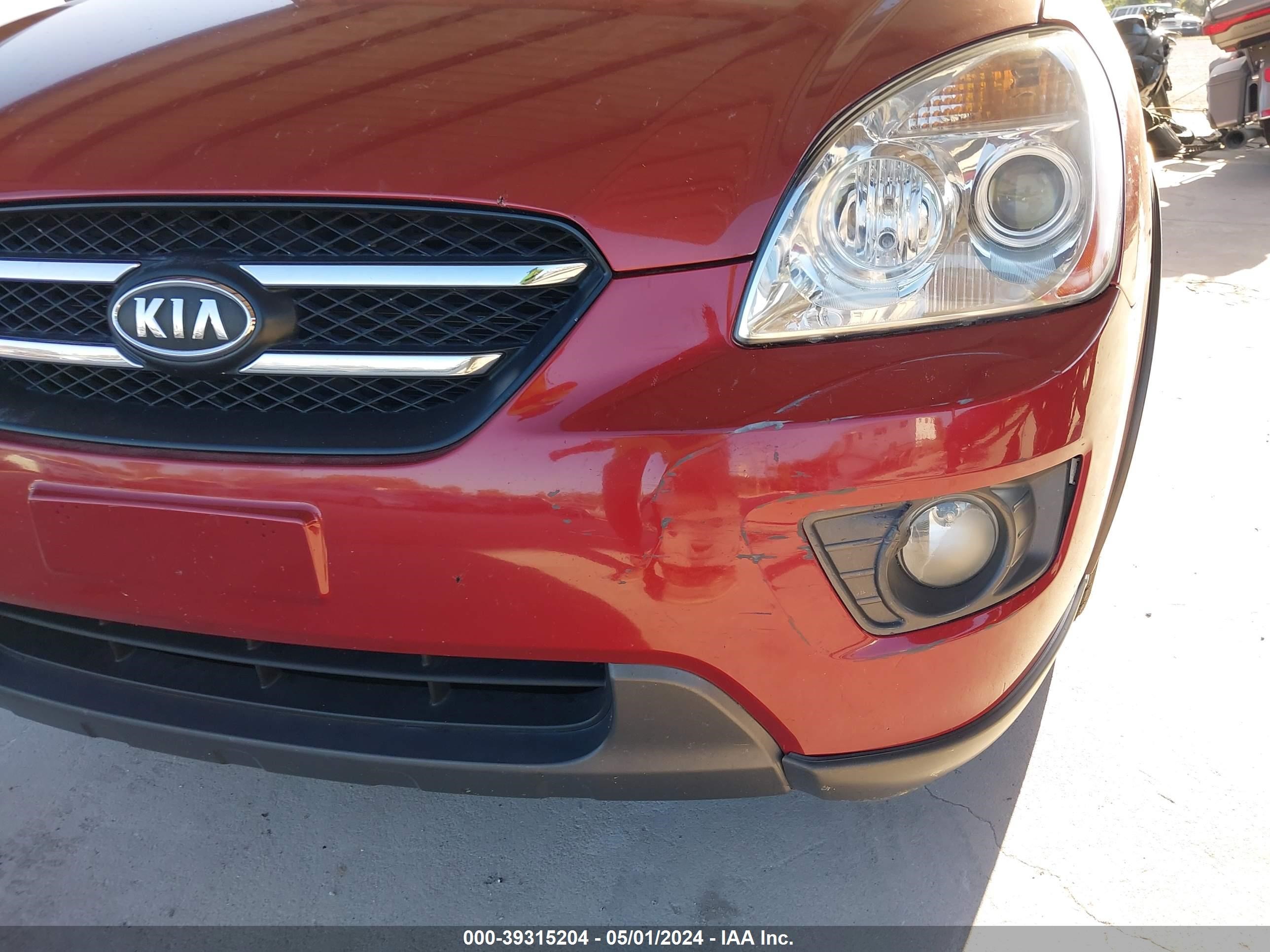 Photo 11 VIN: KNAFG526277047694 - KIA RONDO 