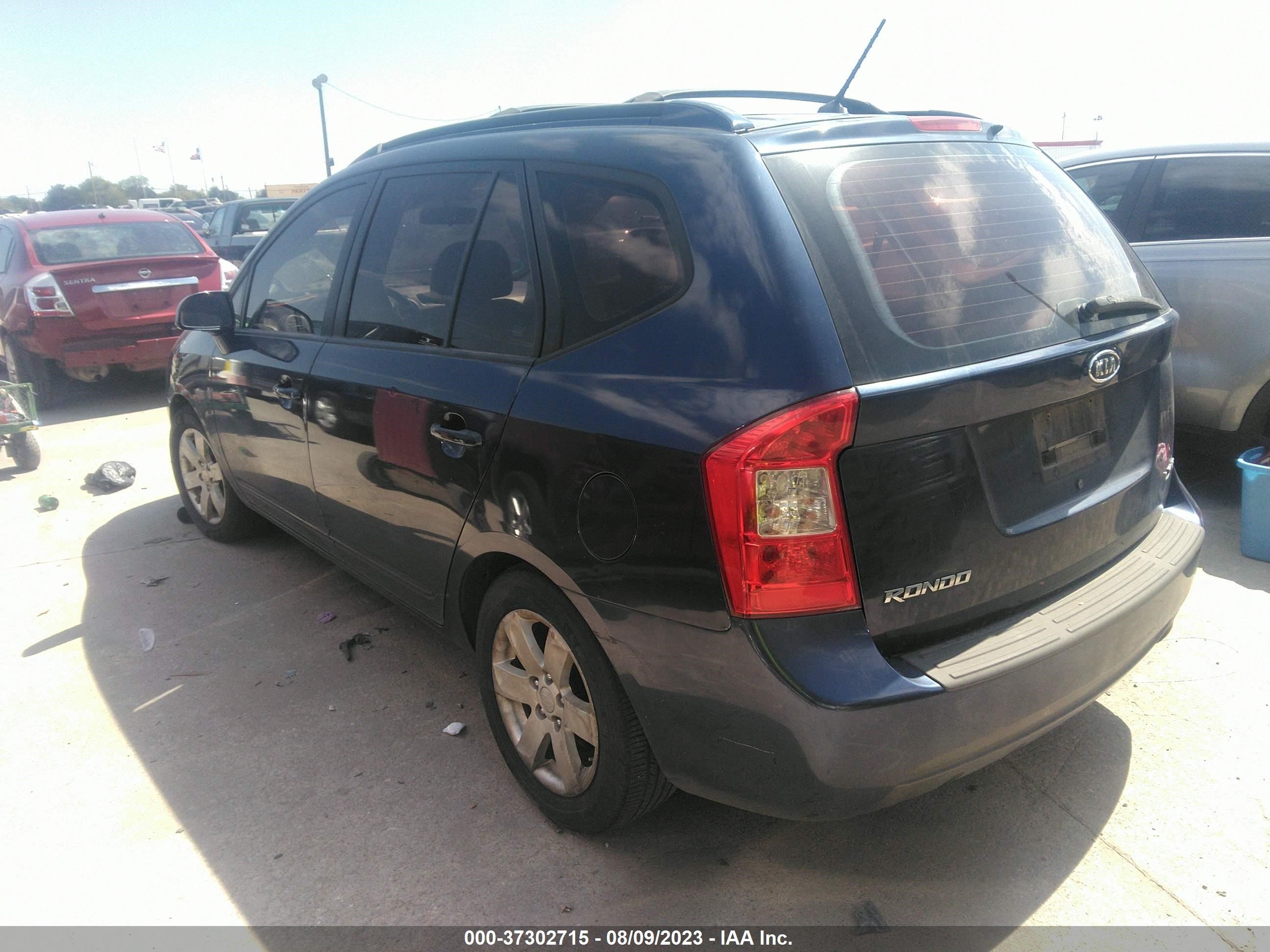 Photo 2 VIN: KNAFG526377069252 - KIA RONDO 