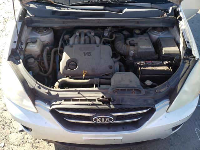 Photo 11 VIN: KNAFG526487164226 - KIA RONDO LX 