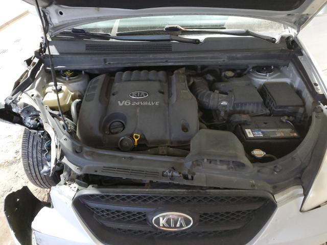 Photo 11 VIN: KNAFG526677101045 - KIA RONDO LX 