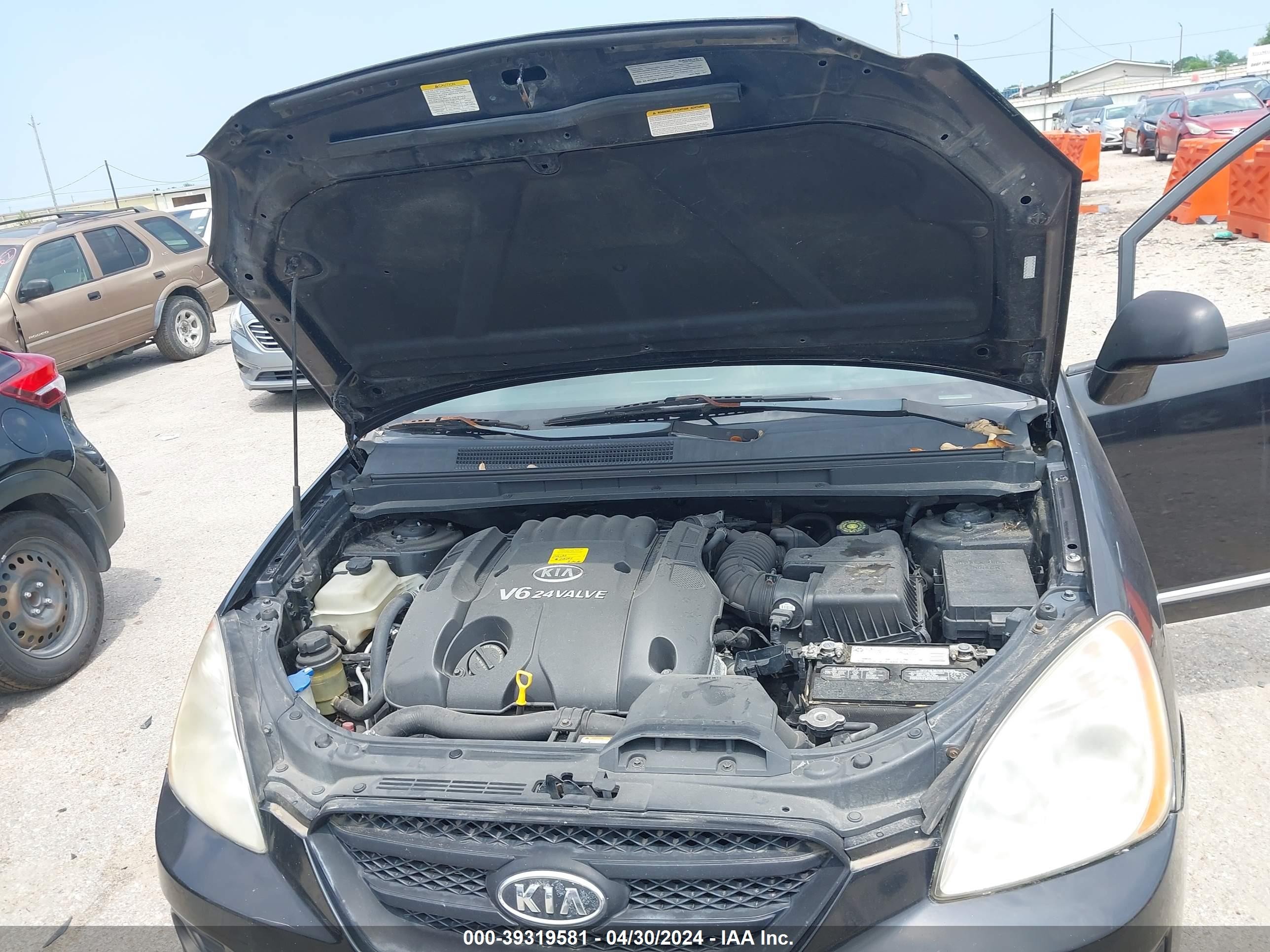 Photo 9 VIN: KNAFG526677118511 - KIA RONDO 