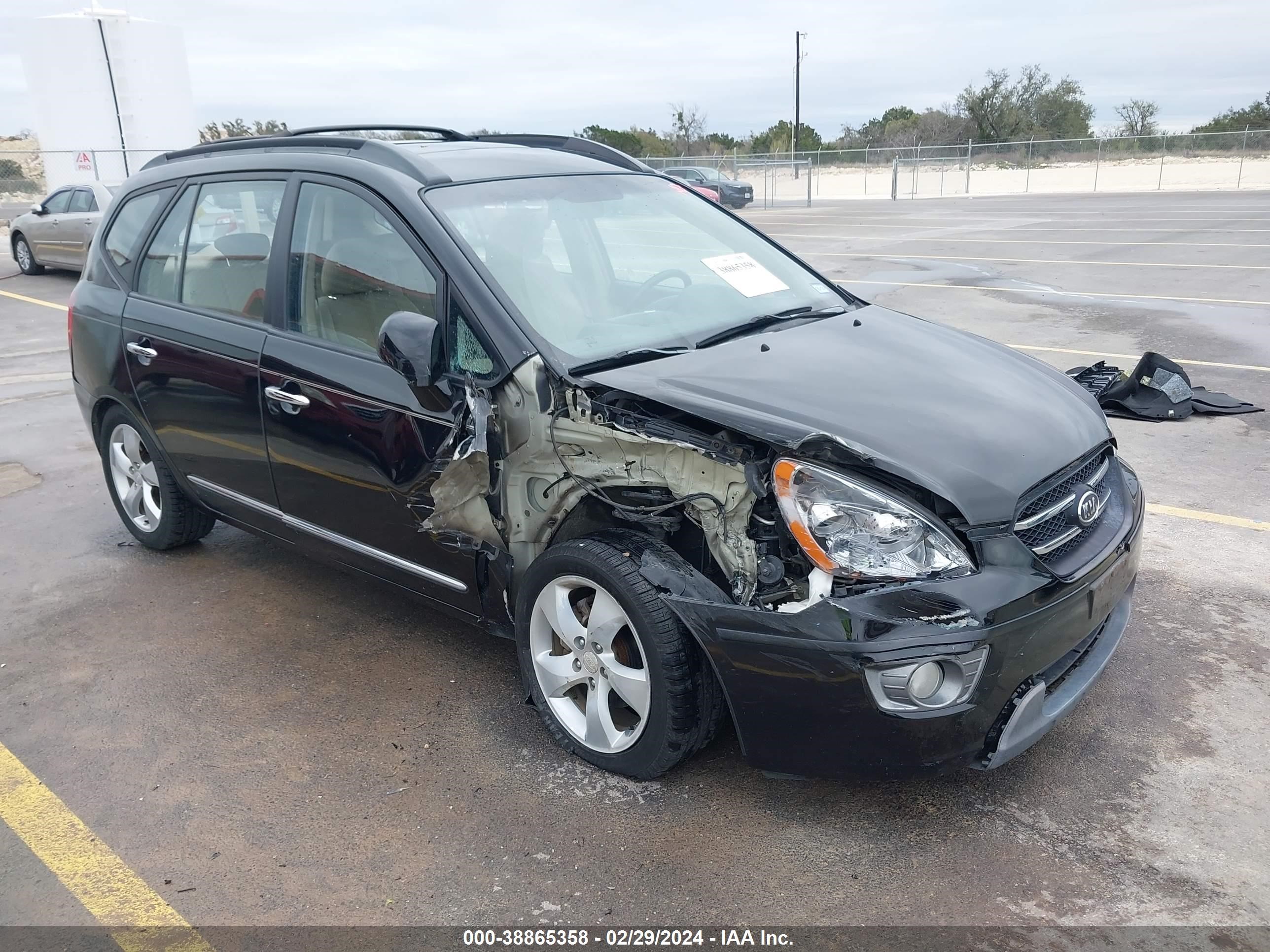 Photo 0 VIN: KNAFG526X77118477 - KIA RONDO 