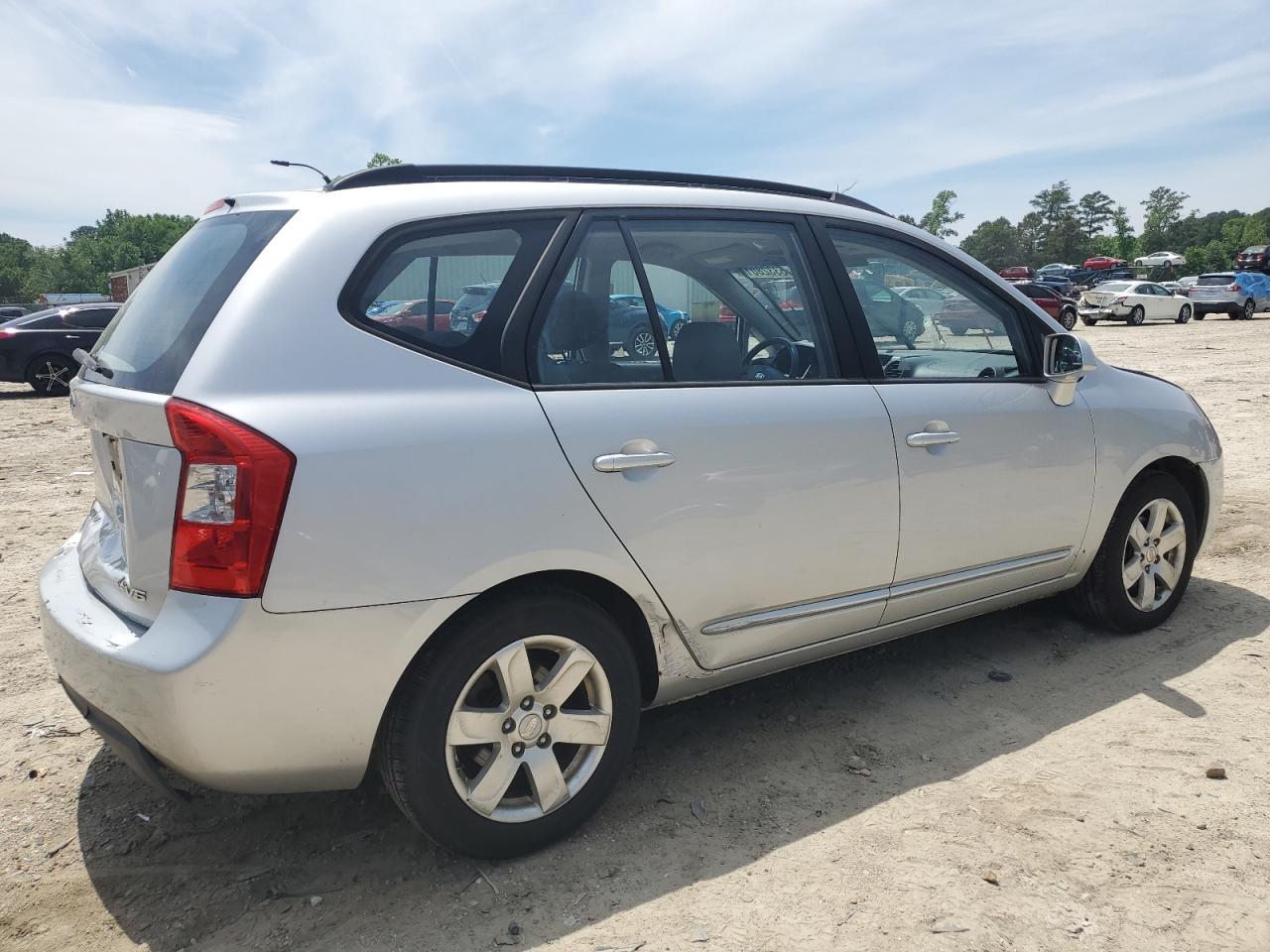 Photo 2 VIN: KNAFG526X87156552 - KIA RONDO 