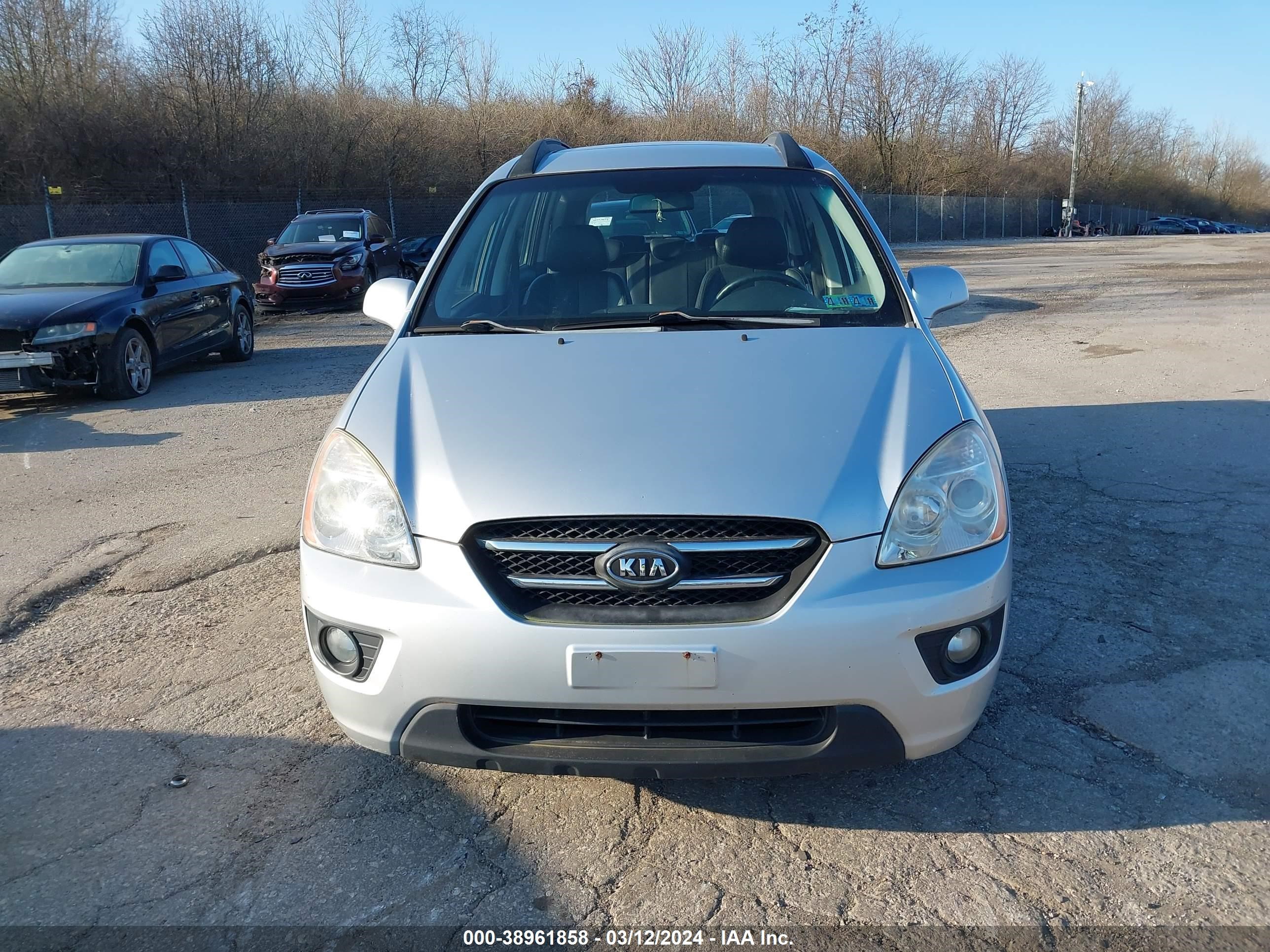 Photo 5 VIN: KNAFG526X87158530 - KIA RONDO 