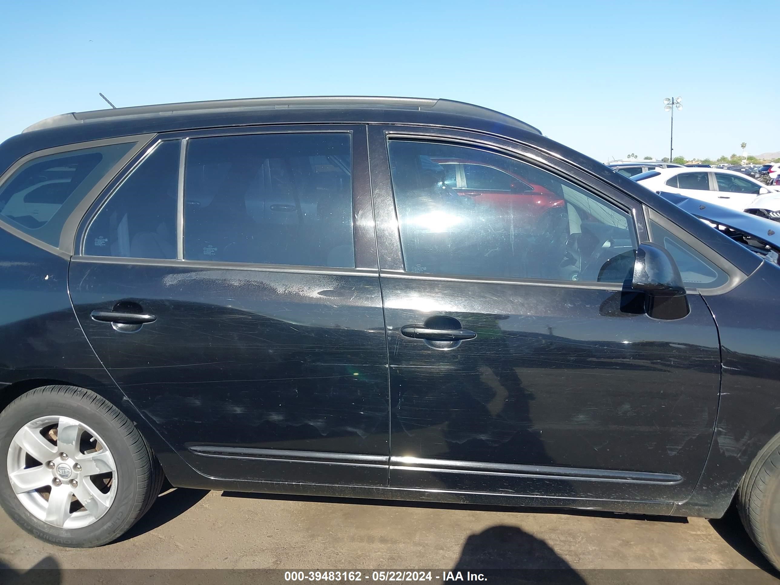 Photo 13 VIN: KNAFG526X87183976 - KIA RONDO 