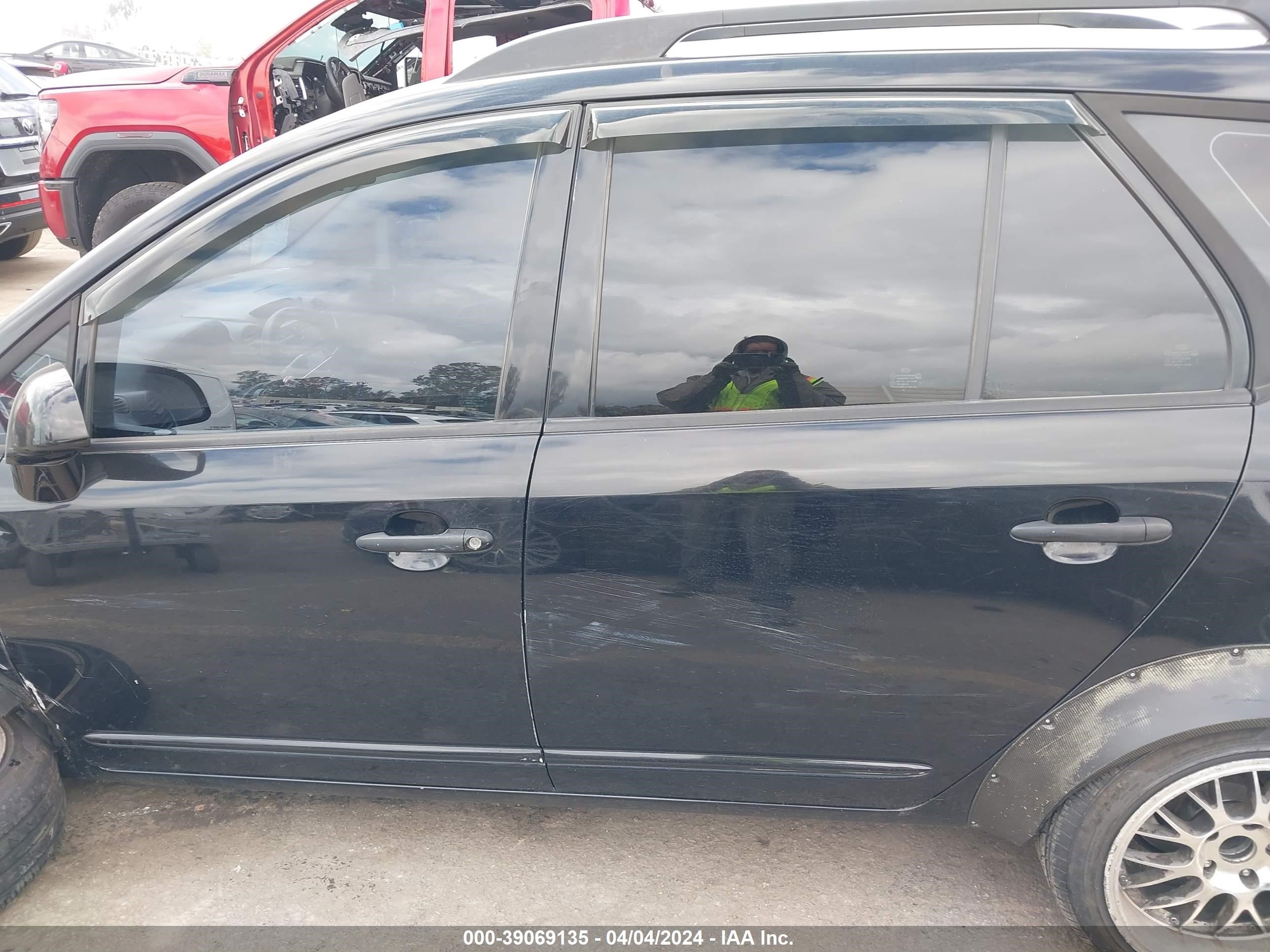 Photo 13 VIN: KNAFG528397269410 - KIA RONDO 