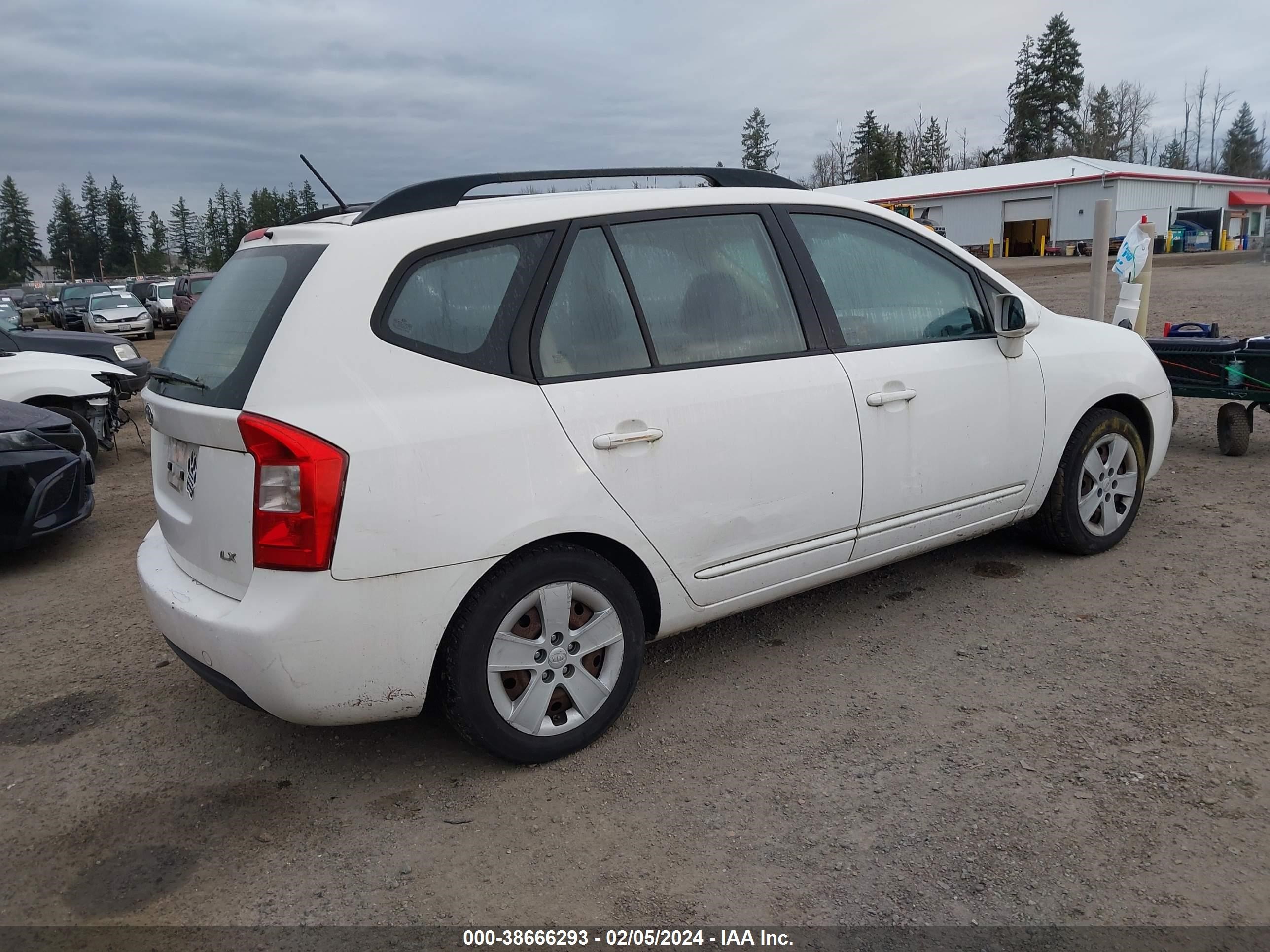 Photo 3 VIN: KNAFG529797273405 - KIA RONDO 