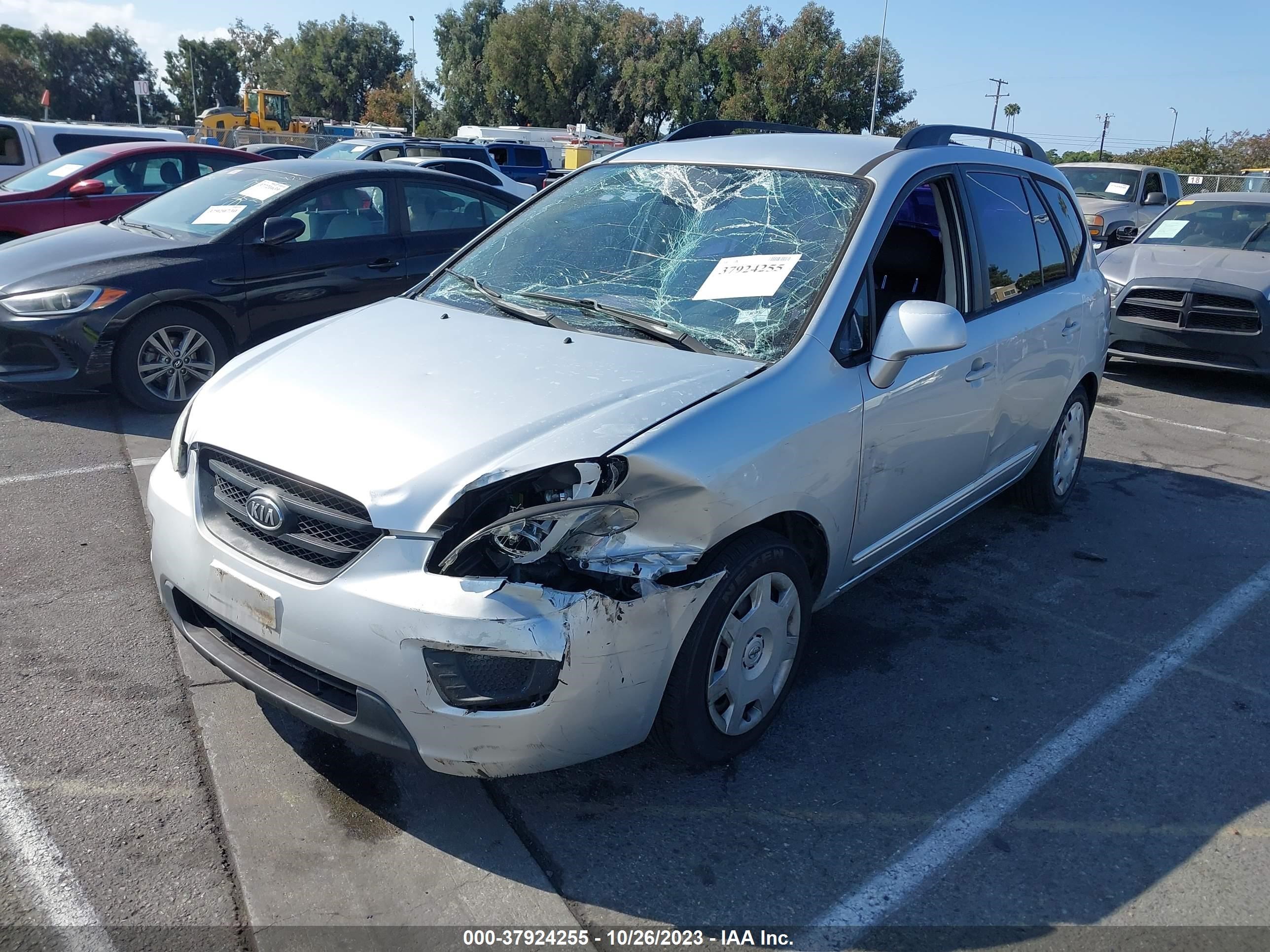 Photo 1 VIN: KNAFG529797275901 - KIA RONDO 