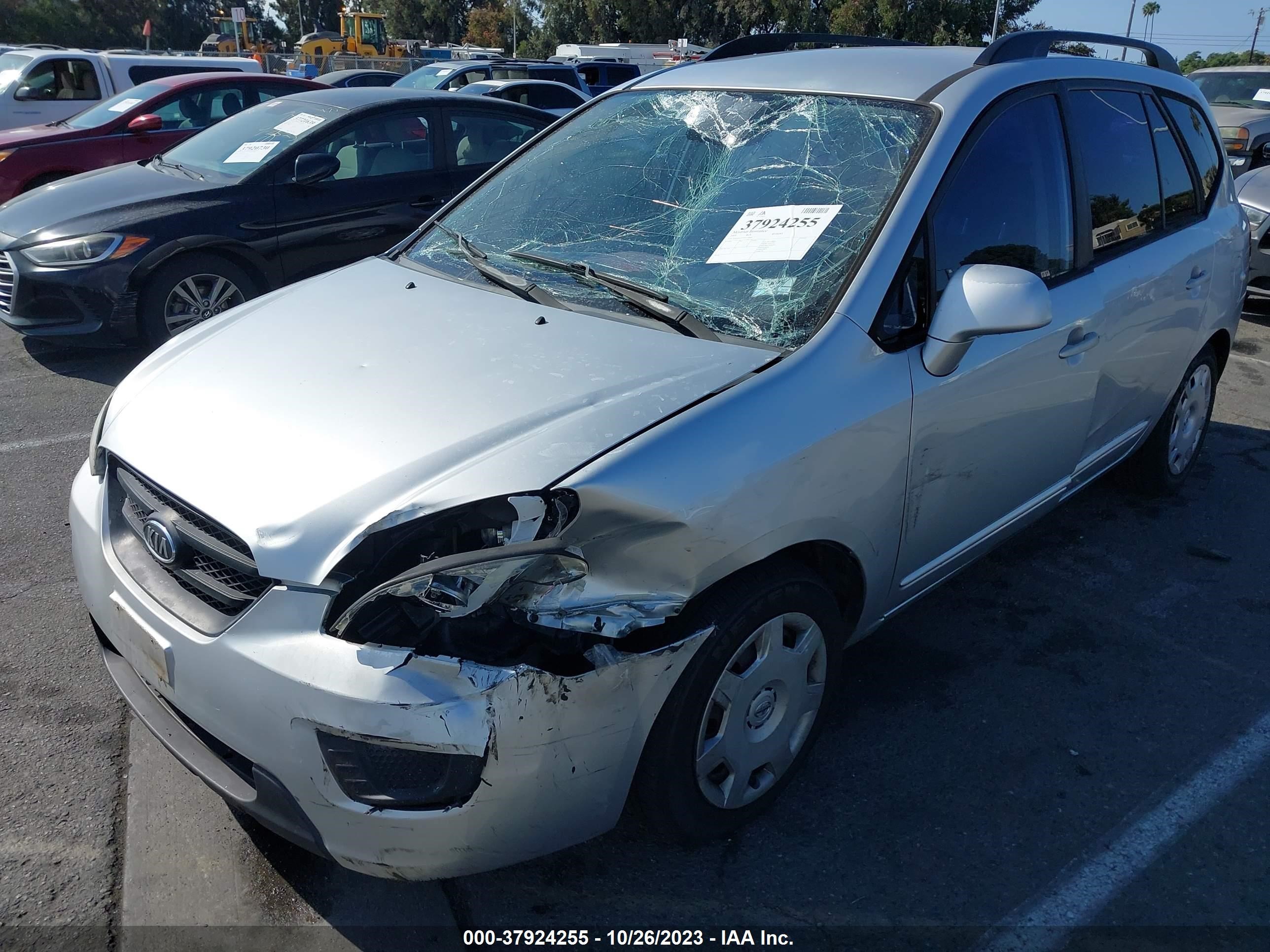 Photo 5 VIN: KNAFG529797275901 - KIA RONDO 