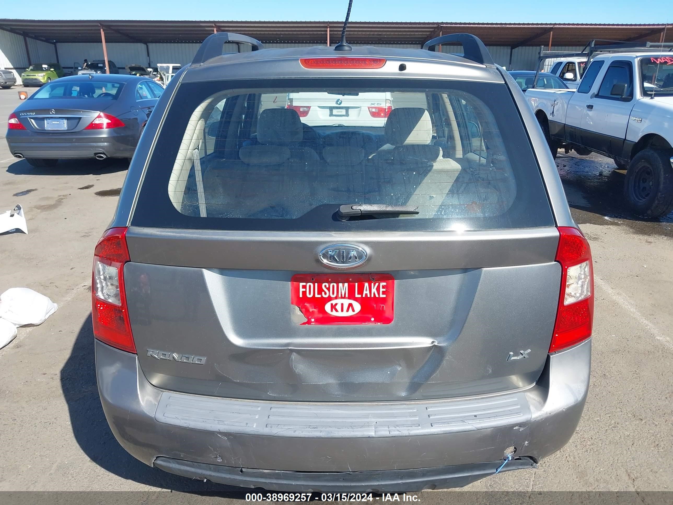 Photo 15 VIN: KNAFG529997274510 - KIA RONDO 