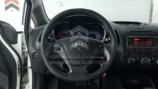 Photo 12 VIN: KNAFK4119E5853975 - KIA CERATO 