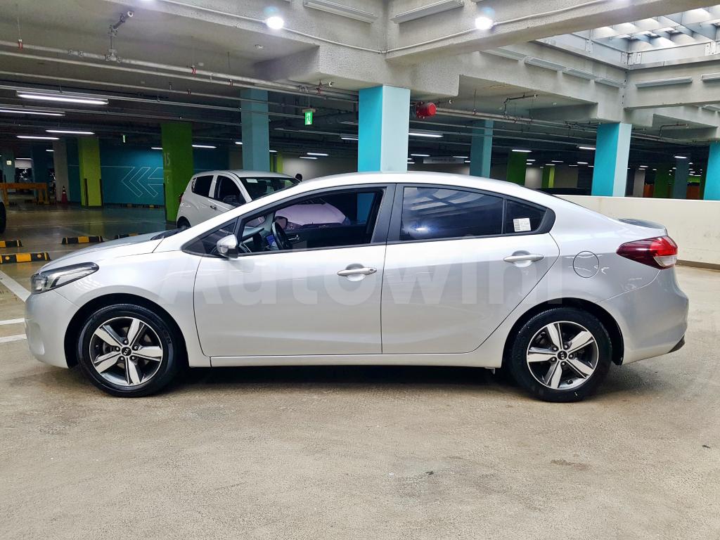 Photo 3 VIN: KNAFK41BGJA756407 - KIA THE NEW K3 CERATO, FORTE 