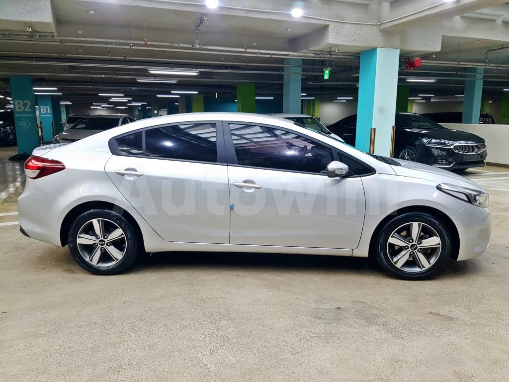 Photo 7 VIN: KNAFK41BGJA756407 - KIA THE NEW K3 CERATO, FORTE 