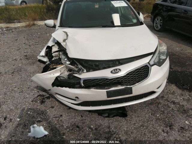 Photo 5 VIN: KNAFK4A60E5061967 - KIA FORTE 