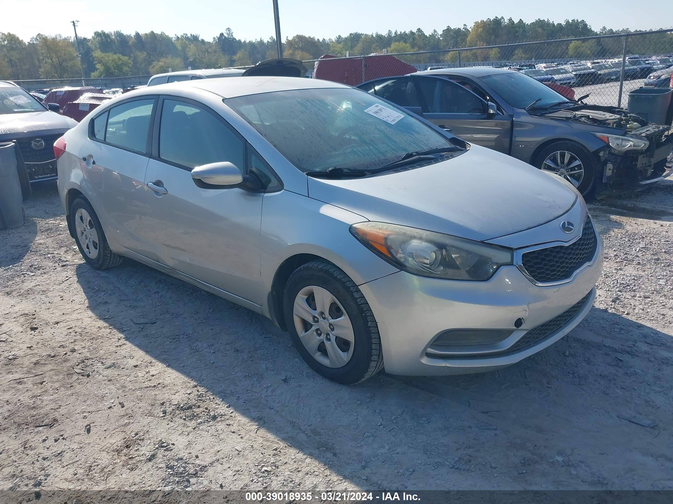 Photo 0 VIN: KNAFK4A60E5191070 - KIA FORTE 