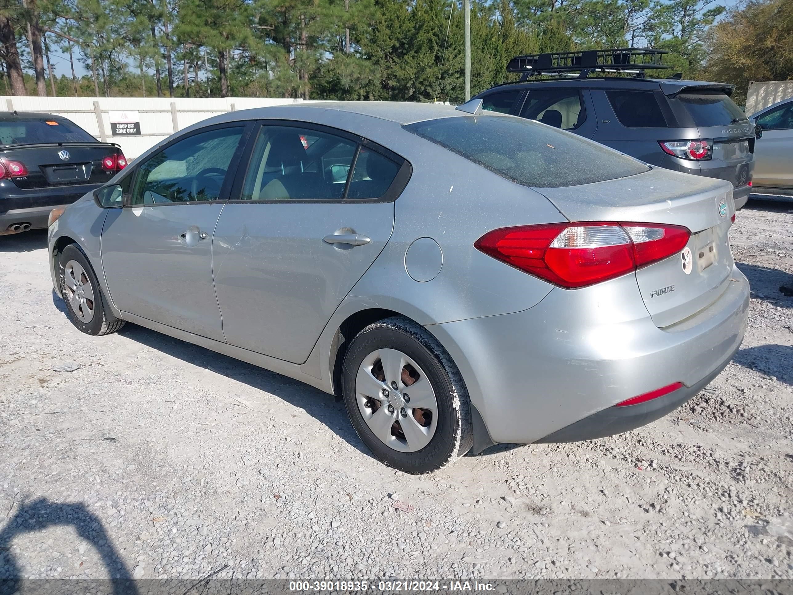 Photo 2 VIN: KNAFK4A60E5191070 - KIA FORTE 