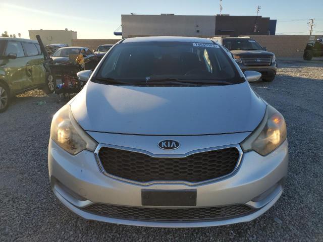 Photo 4 VIN: KNAFK4A60E5254586 - KIA FORTE 