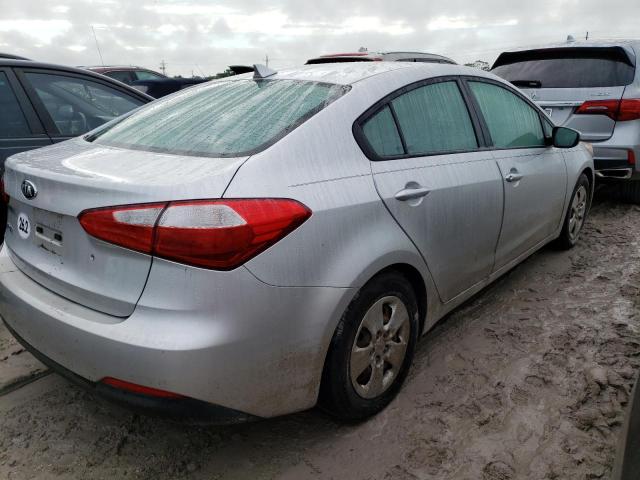 Photo 3 VIN: KNAFK4A60F5270479 - KIA FORTE LX 