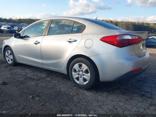 Photo 2 VIN: KNAFK4A60F5280333 - KIA FORTE 