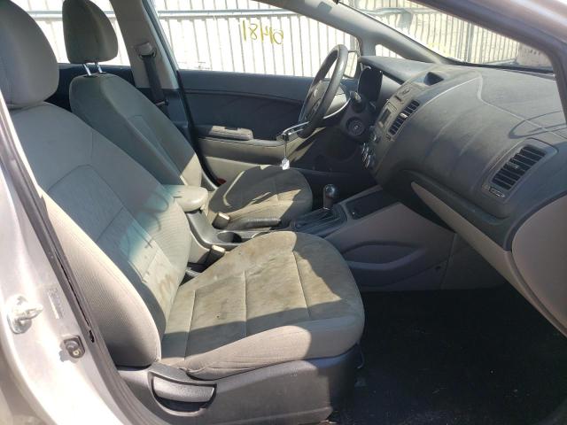 Photo 4 VIN: KNAFK4A60F5314609 - KIA FORTE LX 