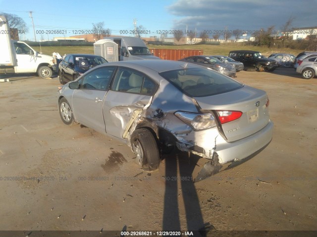 Photo 2 VIN: KNAFK4A60F5335573 - KIA FORTE 