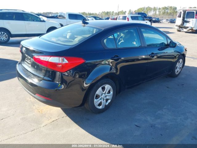 Photo 3 VIN: KNAFK4A60F5338585 - KIA FORTE 