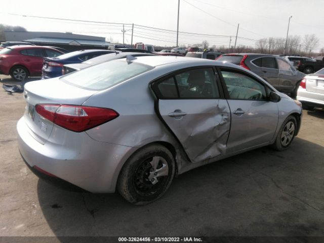 Photo 3 VIN: KNAFK4A60F5361882 - KIA FORTE 