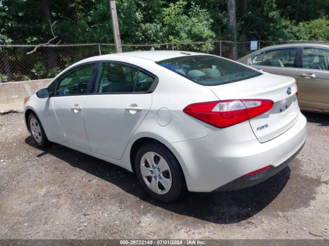 Photo 2 VIN: KNAFK4A60F5366743 - KIA FORTE 