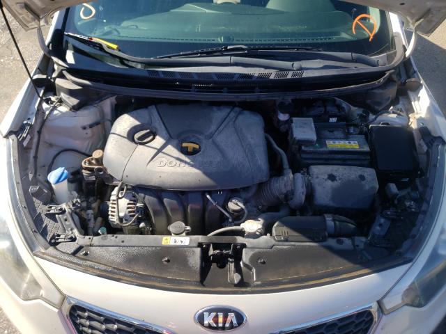 Photo 6 VIN: KNAFK4A60F5374230 - KIA FORTE LX 