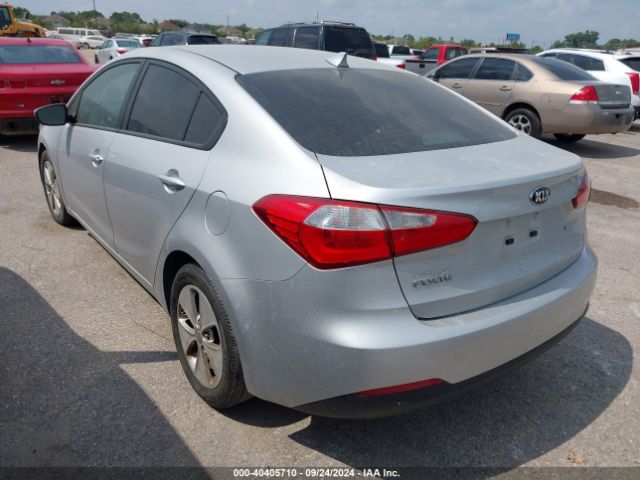 Photo 2 VIN: KNAFK4A60F5391559 - KIA FORTE 