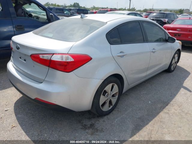 Photo 3 VIN: KNAFK4A60F5391559 - KIA FORTE 