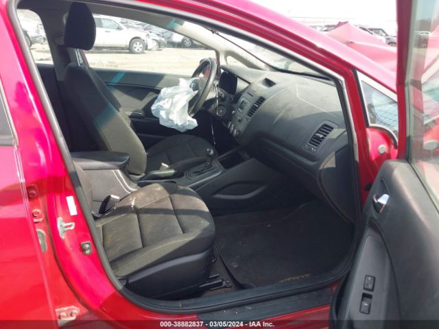 Photo 4 VIN: KNAFK4A60G5469243 - KIA FORTE 