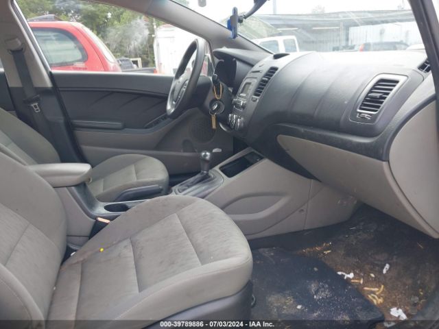 Photo 4 VIN: KNAFK4A60G5518084 - KIA FORTE 