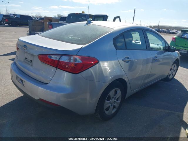 Photo 3 VIN: KNAFK4A60G5521647 - KIA FORTE 