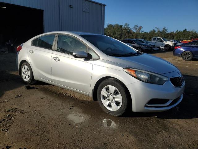 Photo 3 VIN: KNAFK4A60G5587471 - KIA FORTE LX 