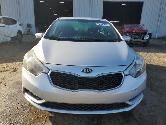 Photo 4 VIN: KNAFK4A60G5587471 - KIA FORTE LX 