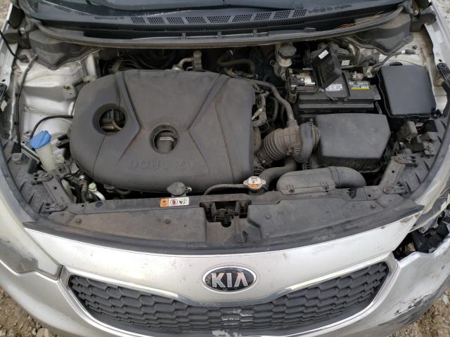 Photo 6 VIN: KNAFK4A61E5148647 - KIA FORTE LX 